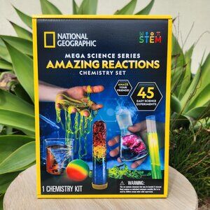 NATIONAL GEOGRAPHIC Mega Science Kit Amazing Reactions Chemistry Set Science Kit